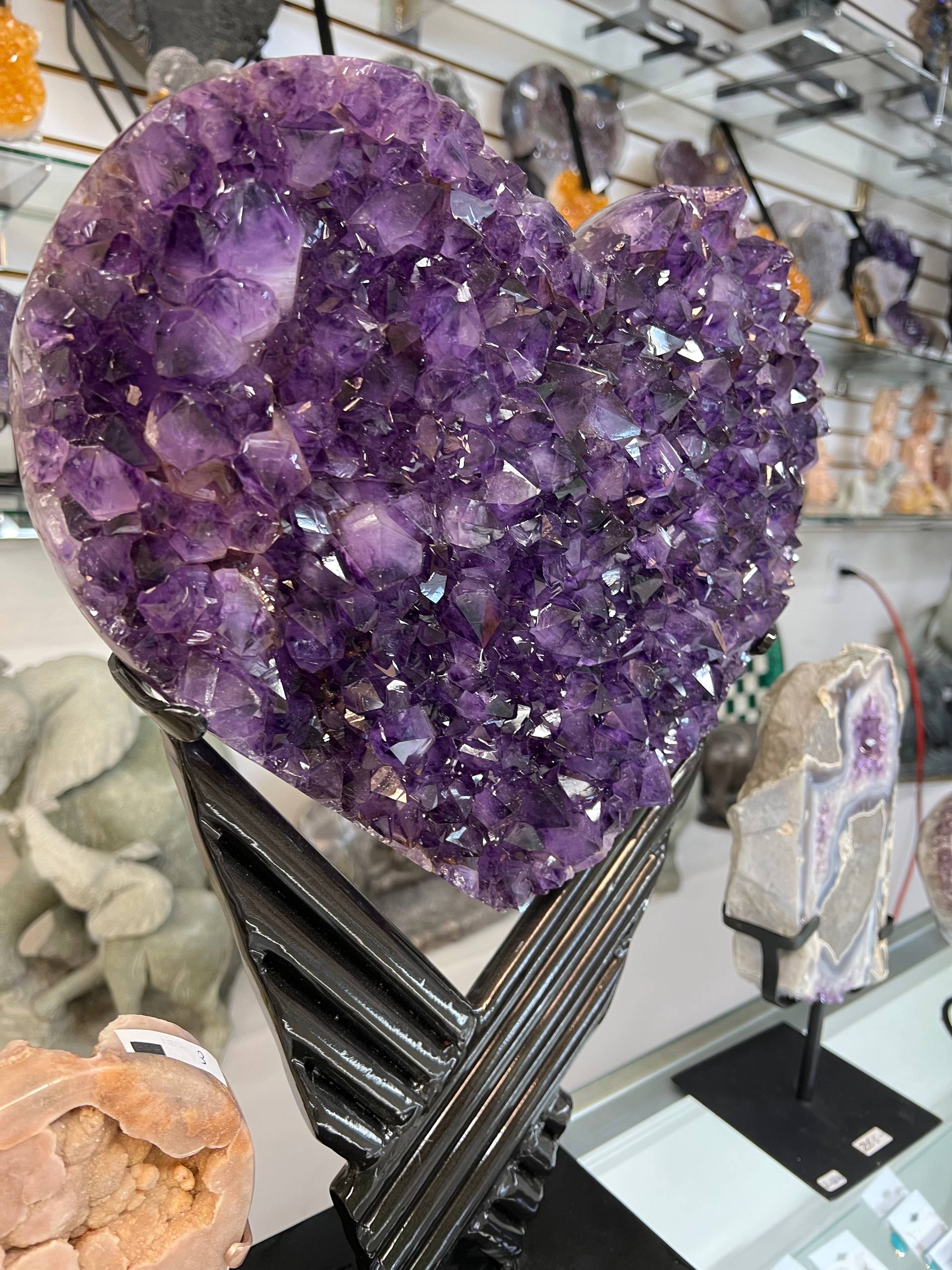 Amethyst hearts on stands – view 10