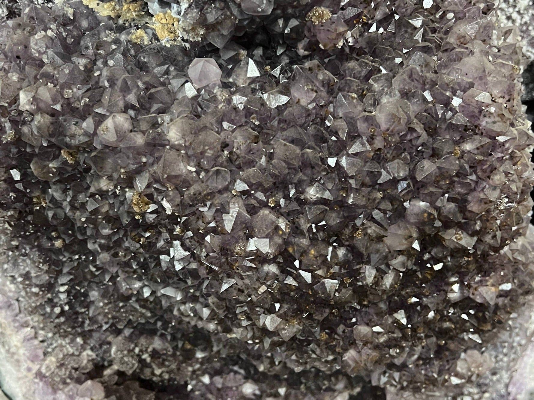 Large Amethyst cluster can stand by itself – view 1