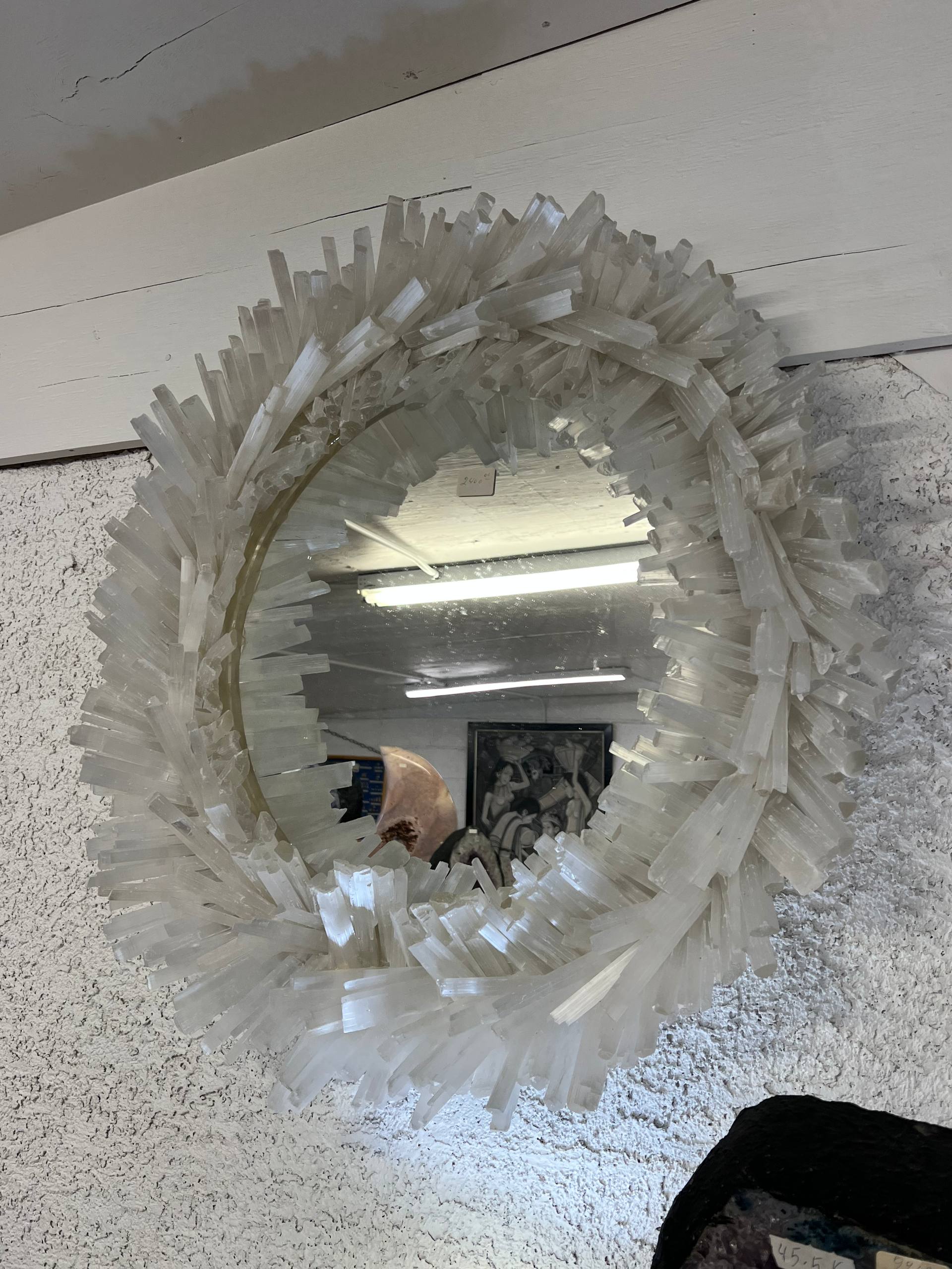 Selenite wall mirror beautiful round shaped – view 2