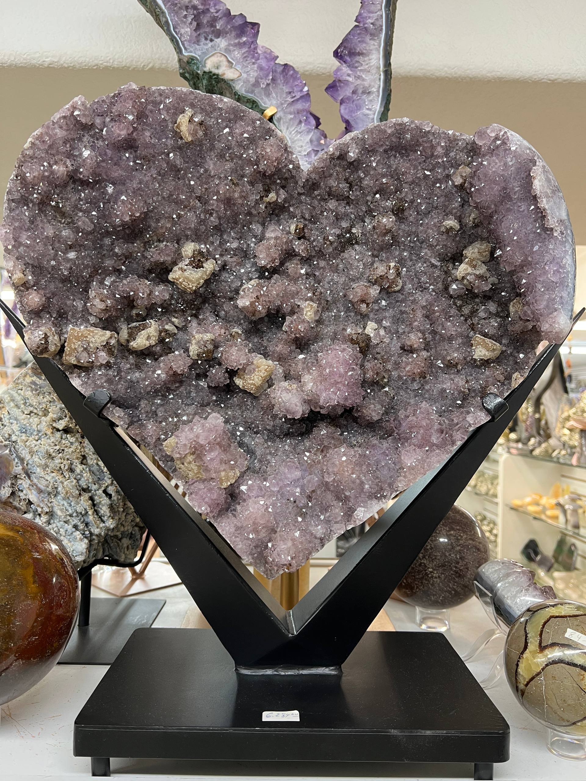 Amethyst hearts on stands – view 9