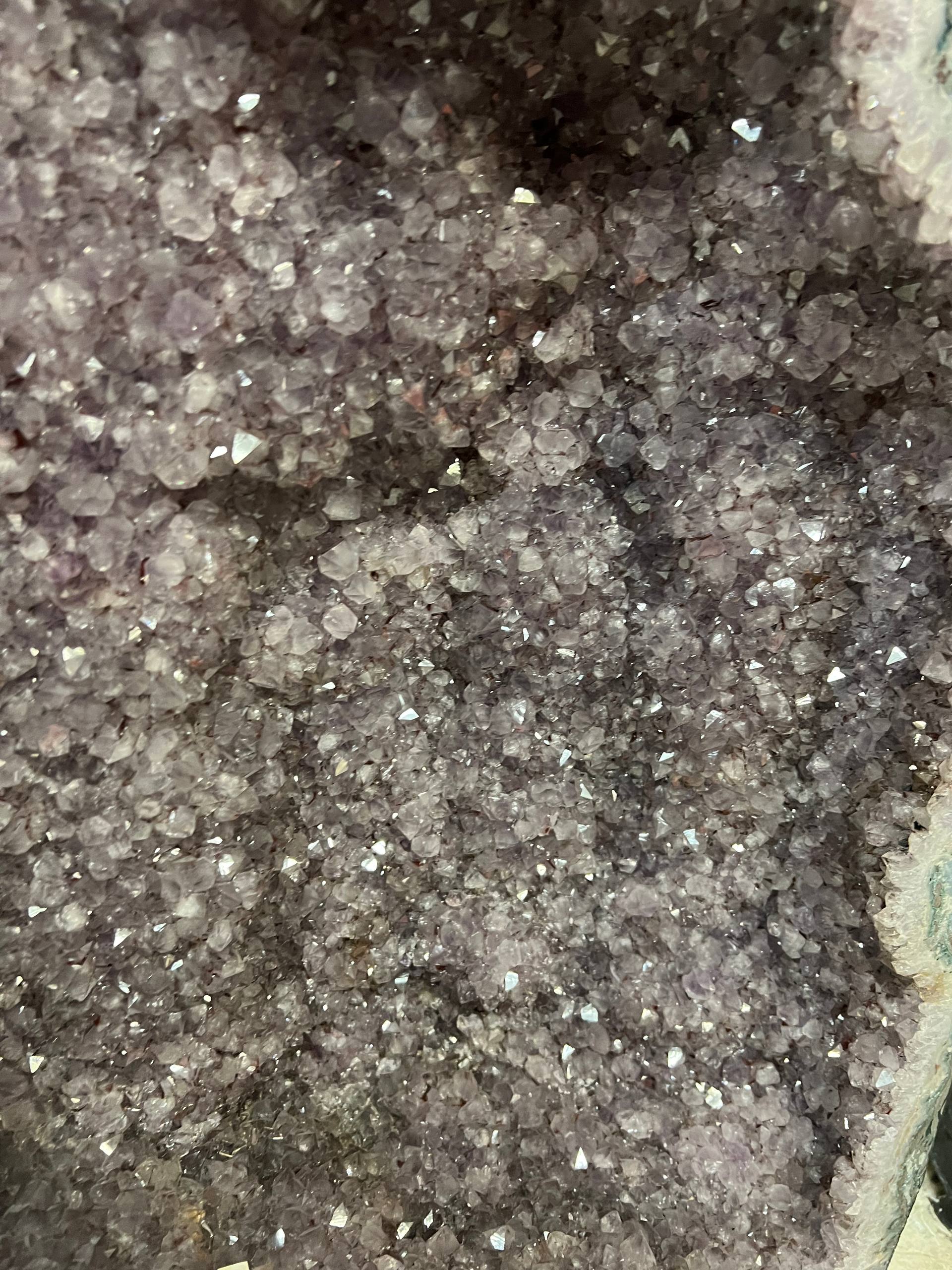 Amethyst geode – view 6
