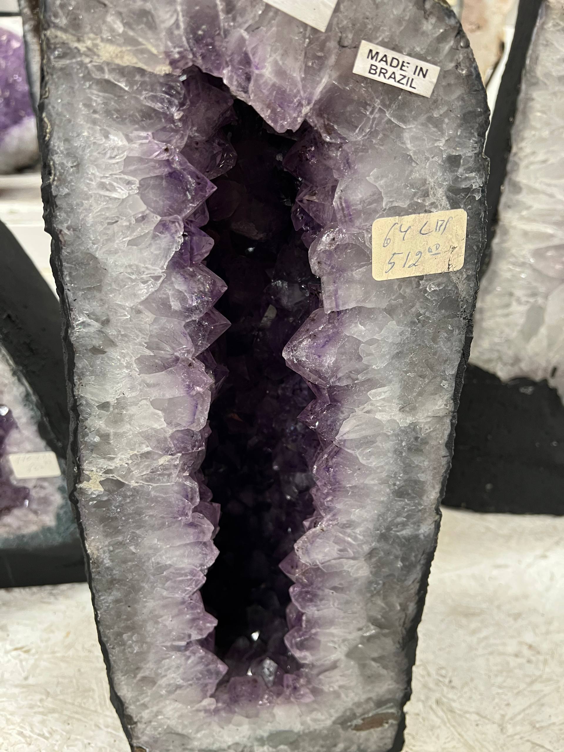 Amethyst geode – view 9