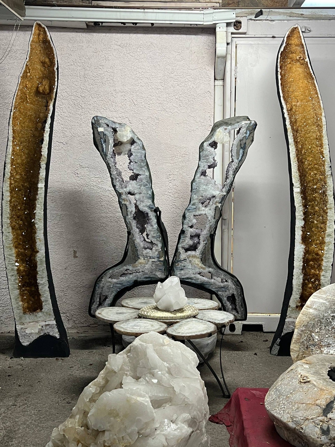 Amethyst cluster on stand – view 4