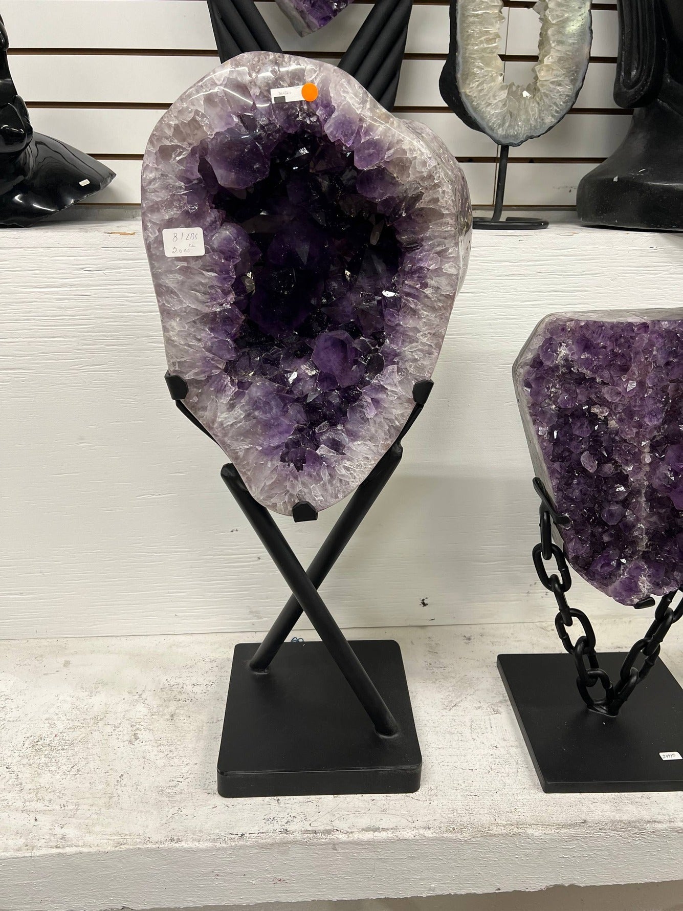Amethyst geode on stand – view 5