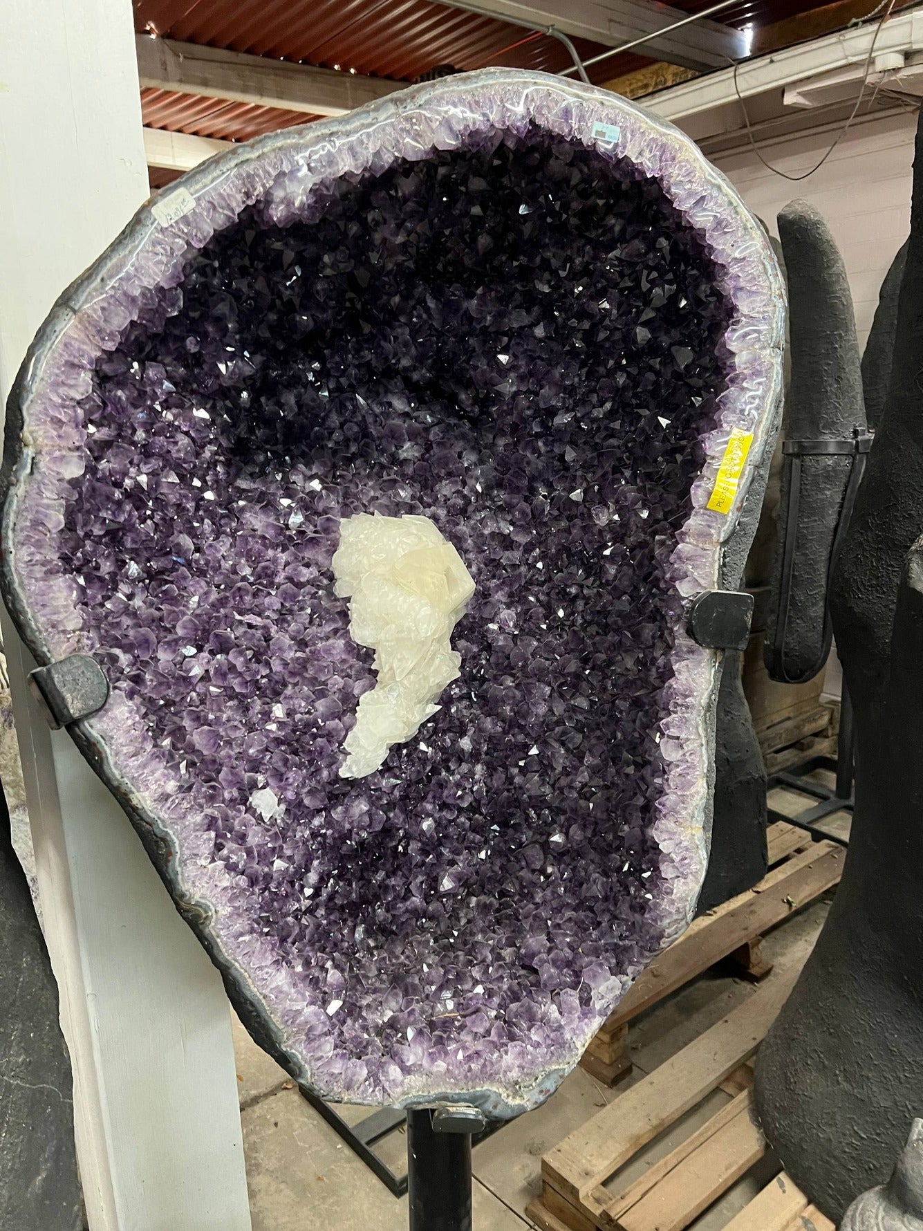 Amethyst cluster on stand with calcite – view 4