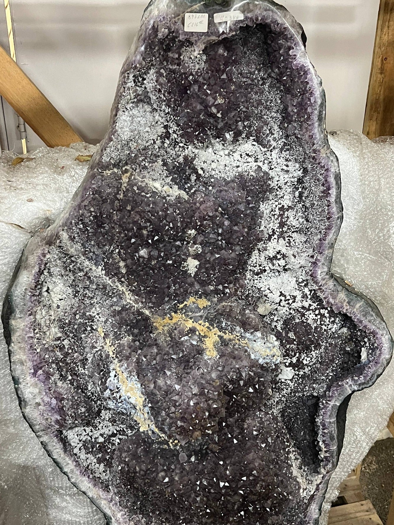 Large Amethyst cluster can stand by itself – view 4