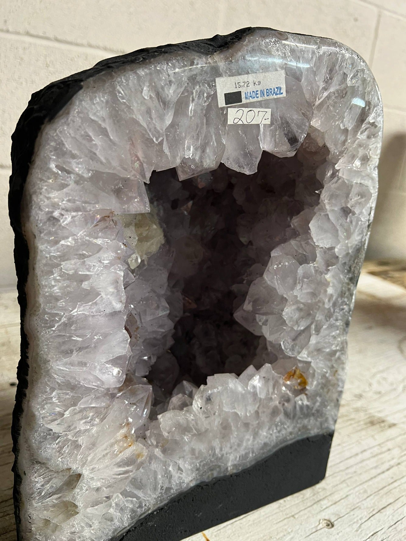 Amethyst geode – view 2