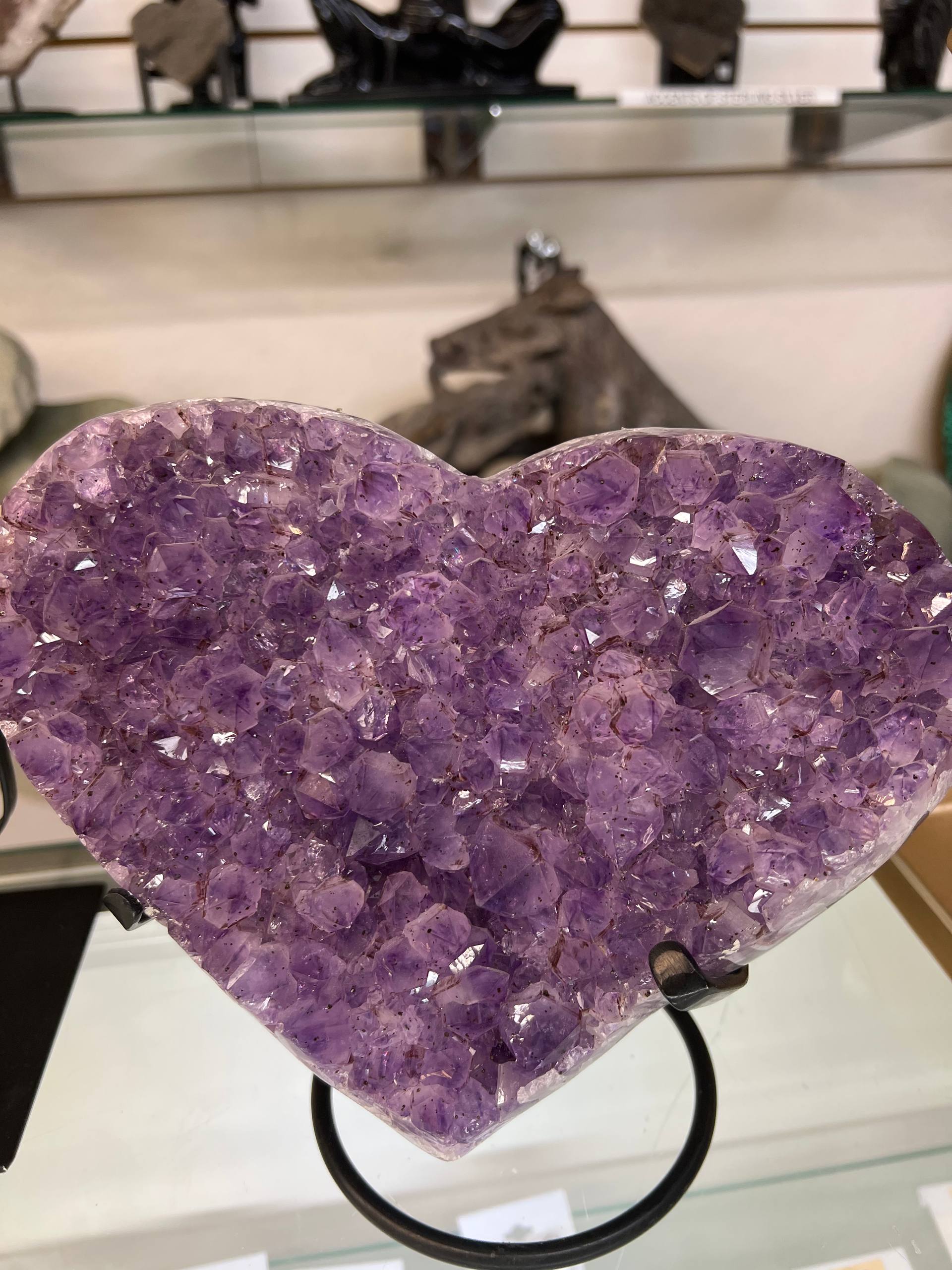 Amethyst hearts on stand – view 5
