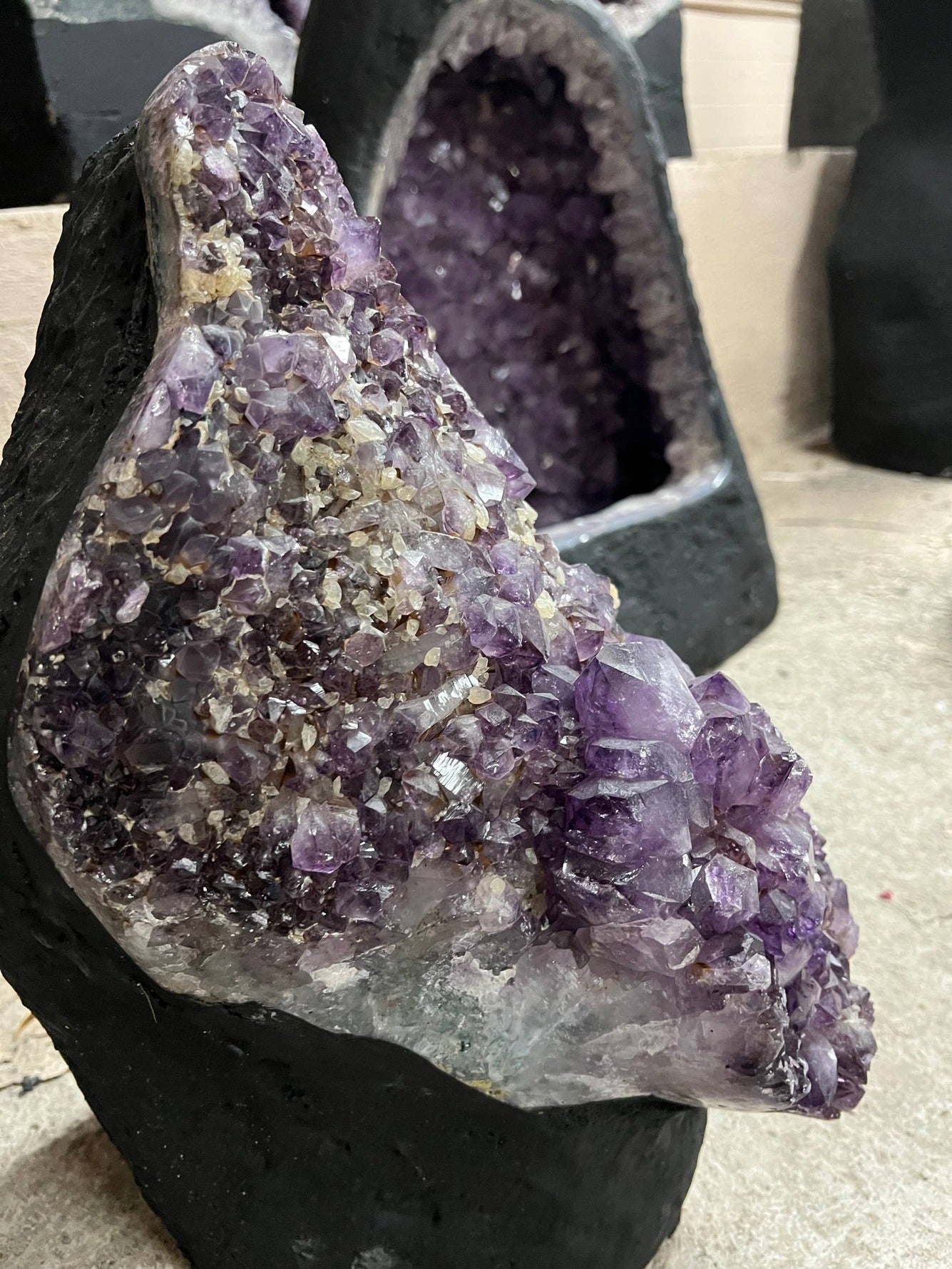 Amethyst cluster – view 3