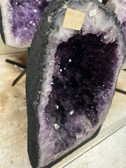 Amethyst geode – view 1