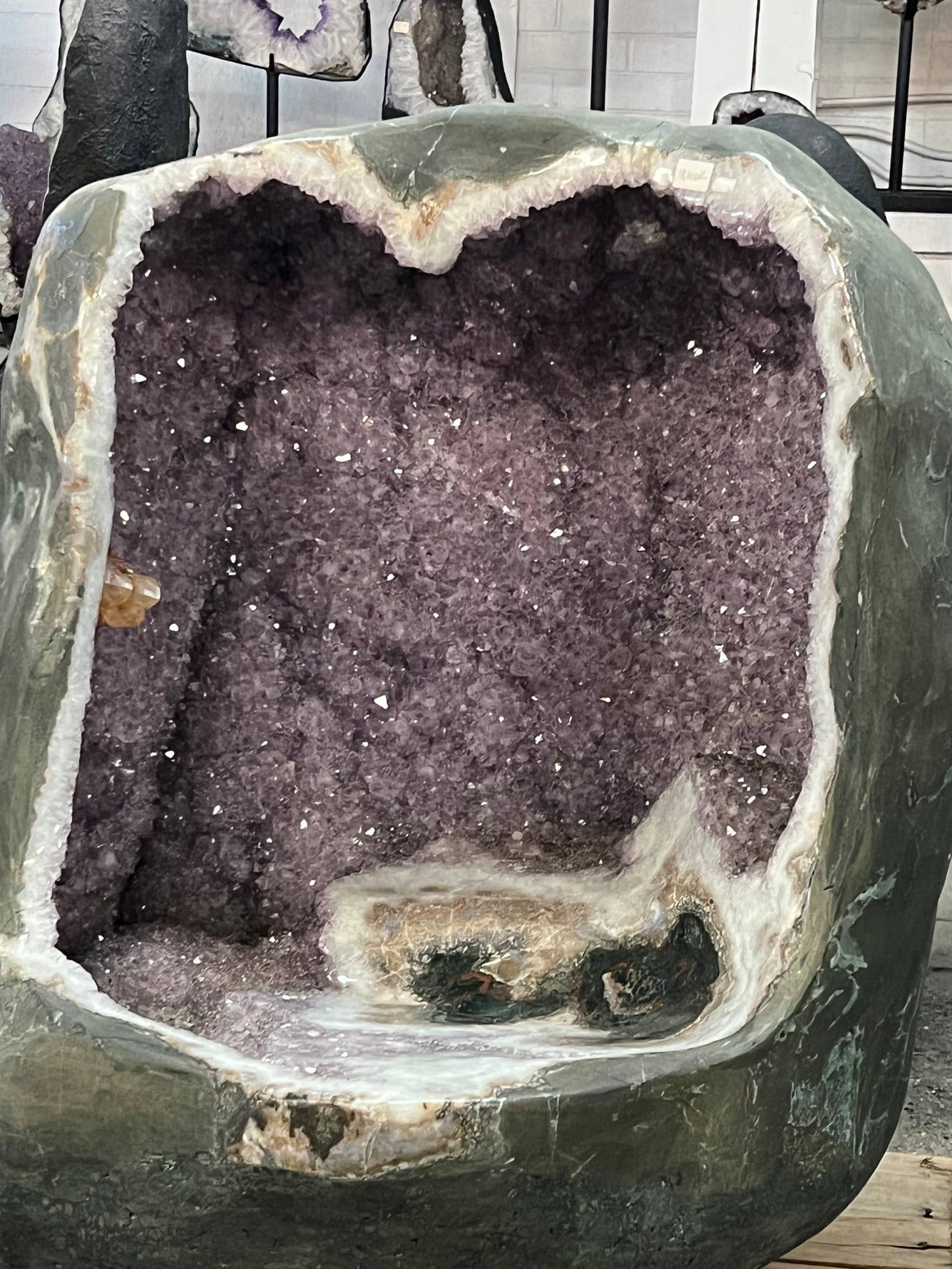 Amethyst Chair – view 5