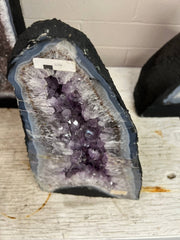 Amethyst geode – view 1