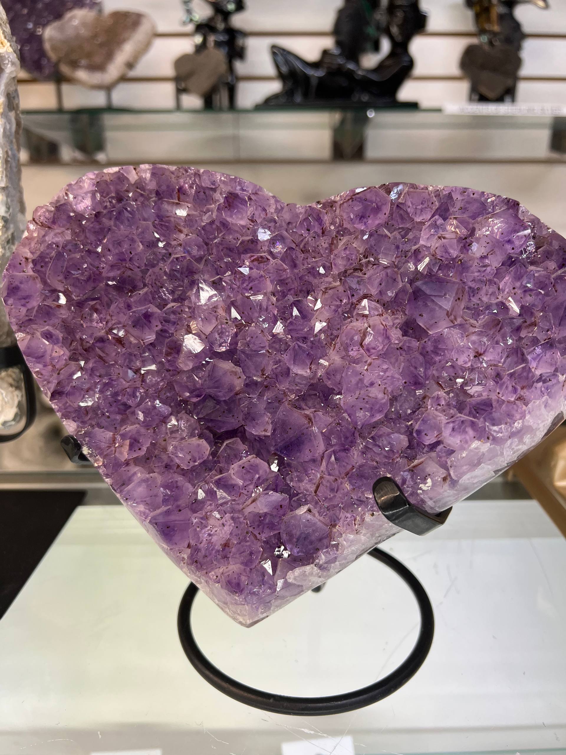 Amethyst hearts on stand – view 2
