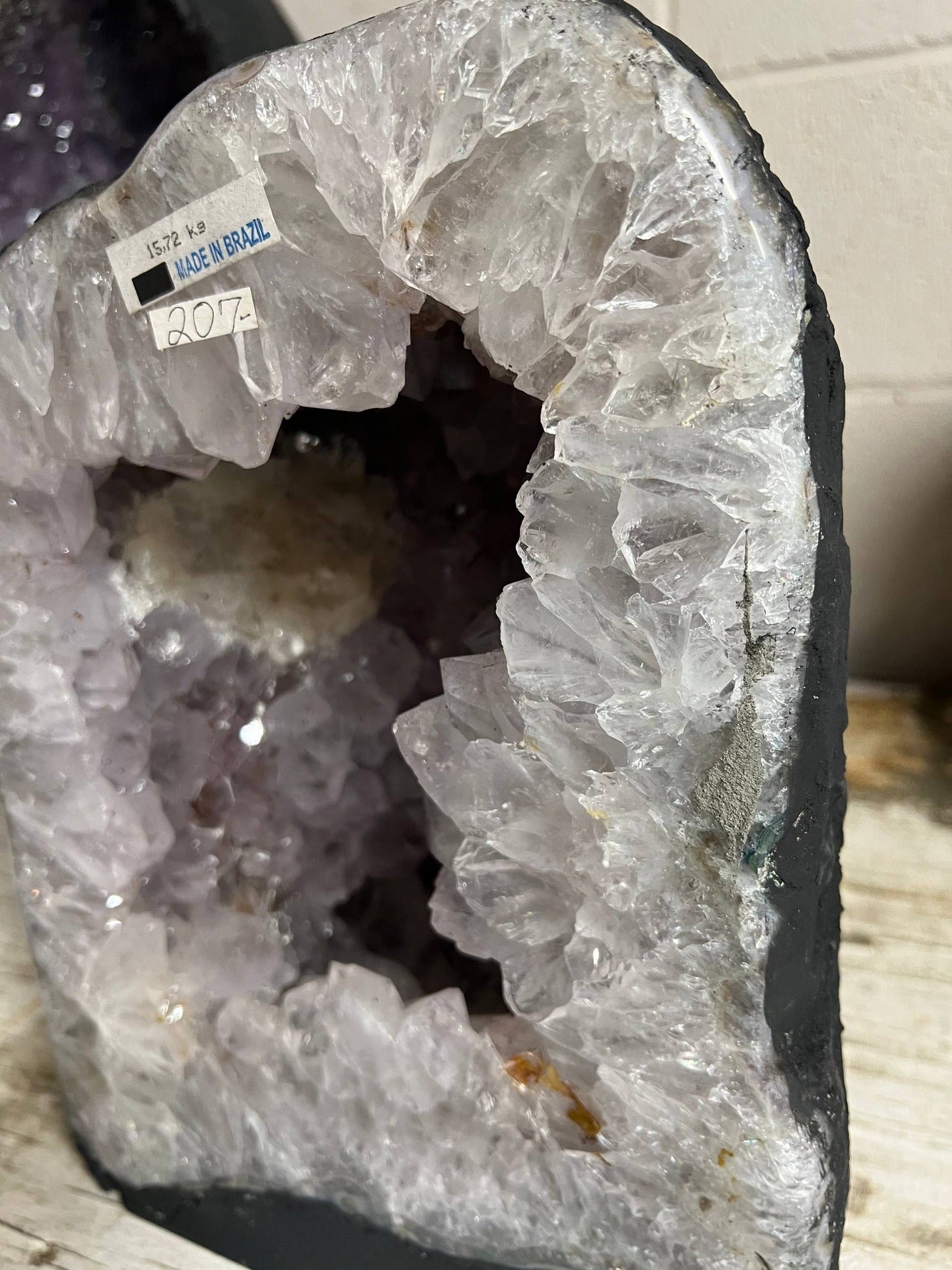 Amethyst geode – view 1