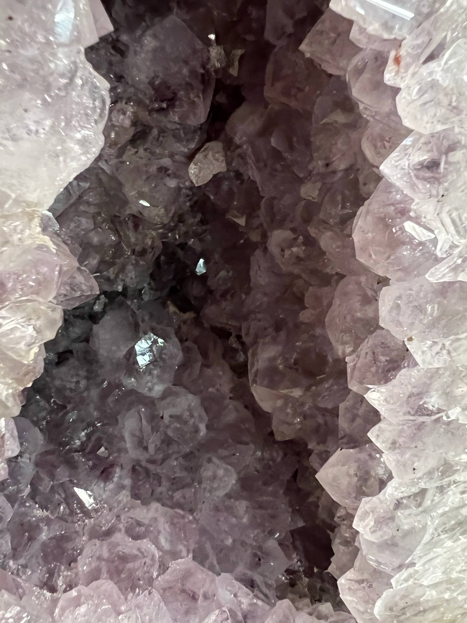 Amethyst geode – view 7