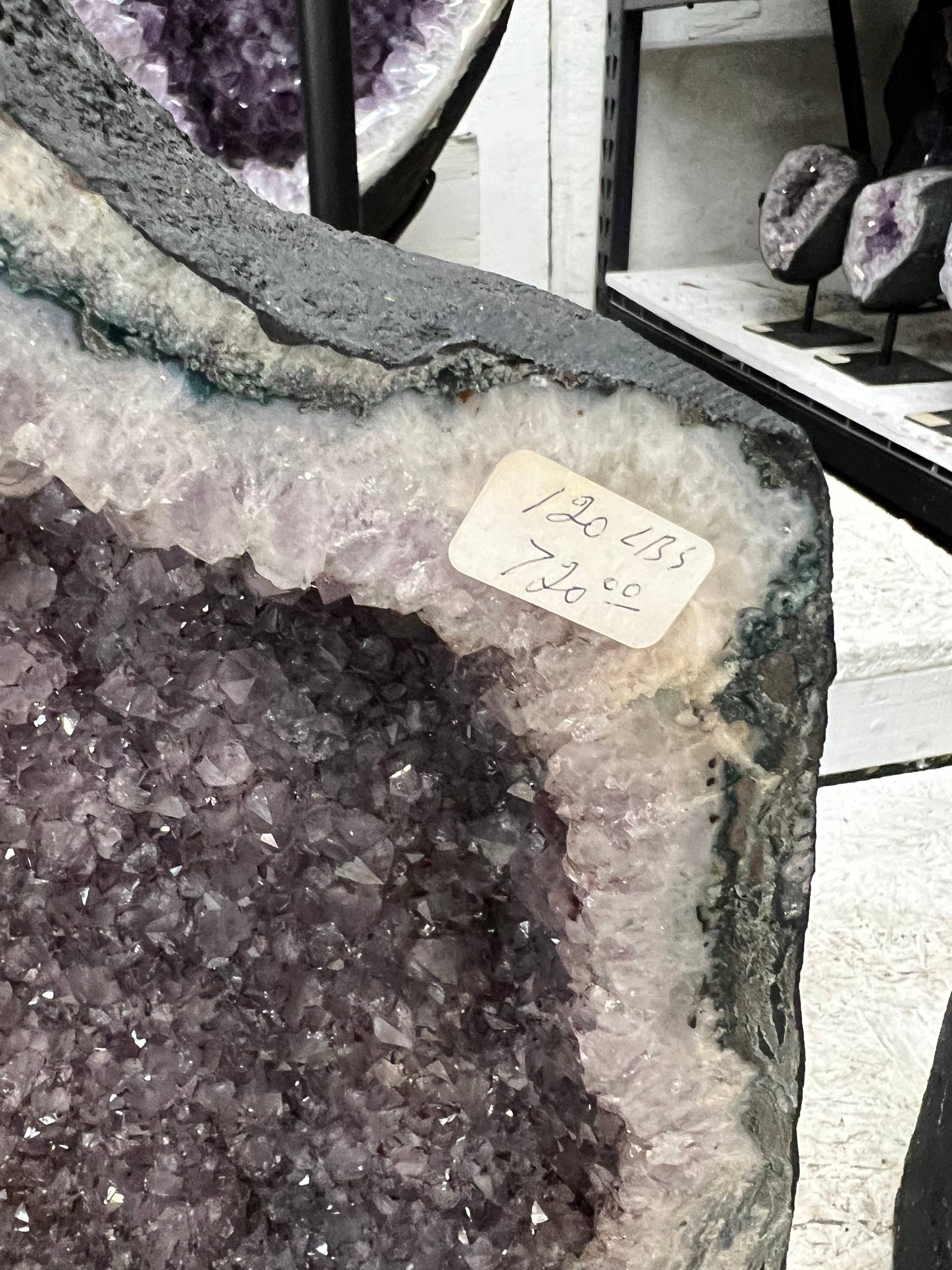 Amethyst geode – view 7