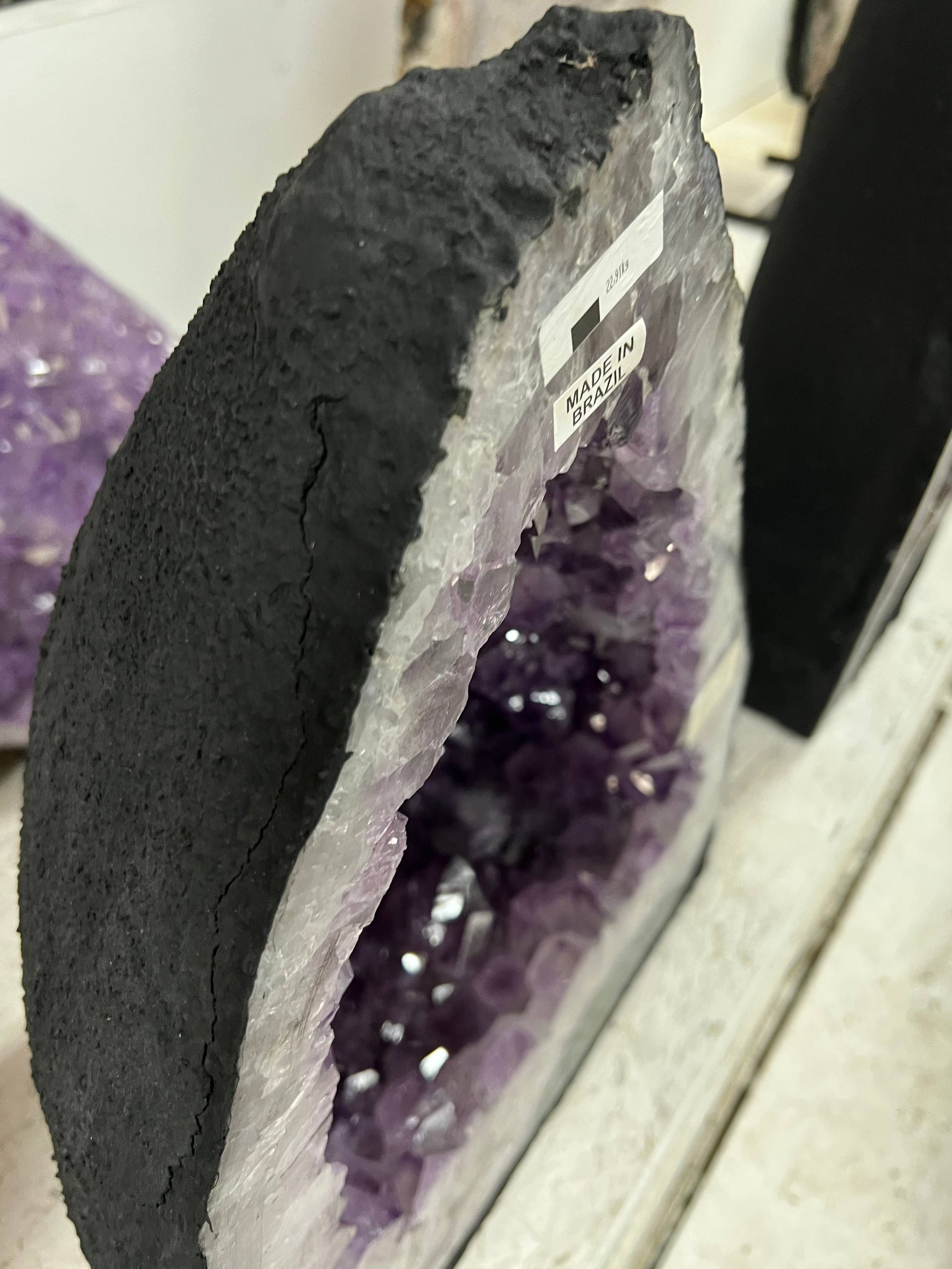 Amethyst geode – view 8