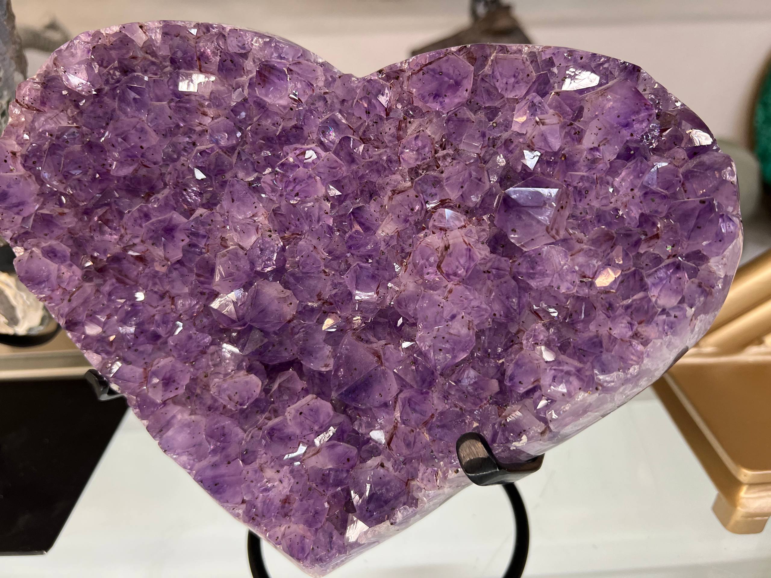Amethyst hearts on stand – view 3