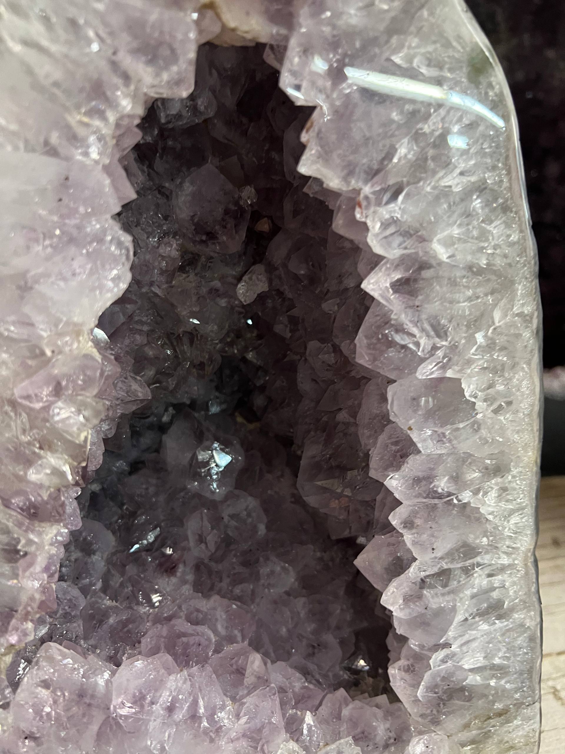 Amethyst geode – view 4