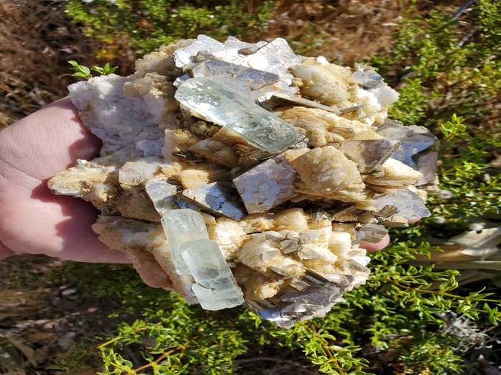 Aquamarine Muscovite & Mica