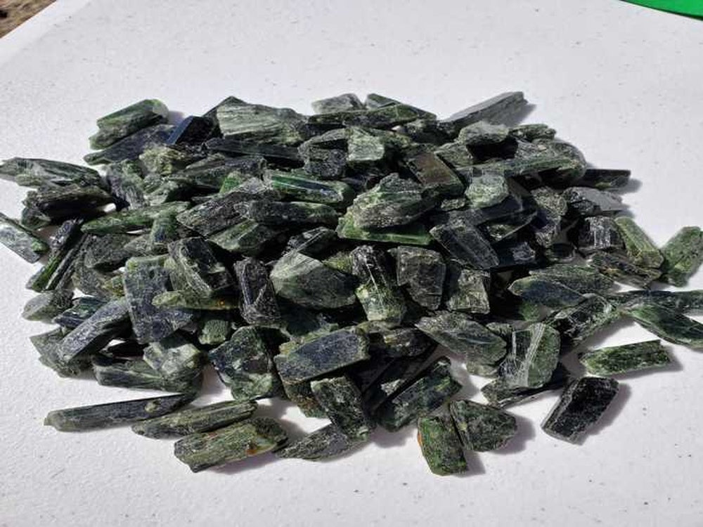 Diopside Rough Faceting Stone