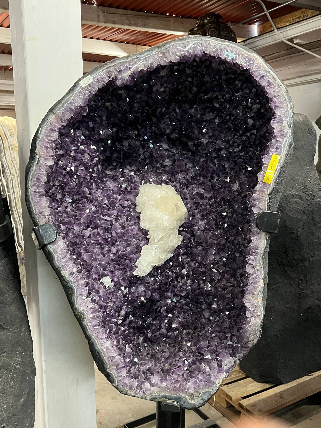 Amethyst cluster on stand with calcite – view 2