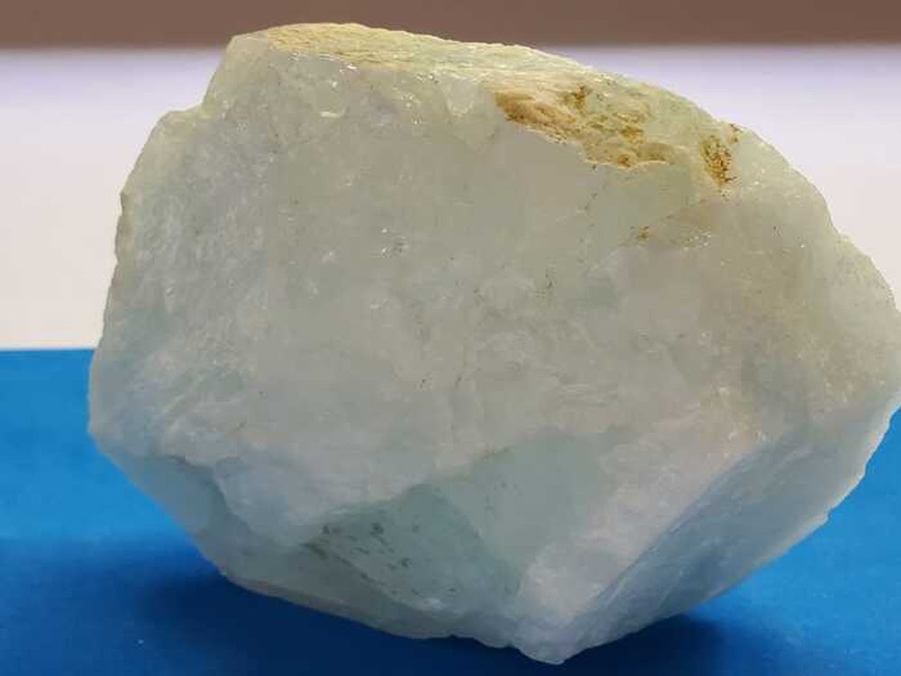 raw aquamarine rock