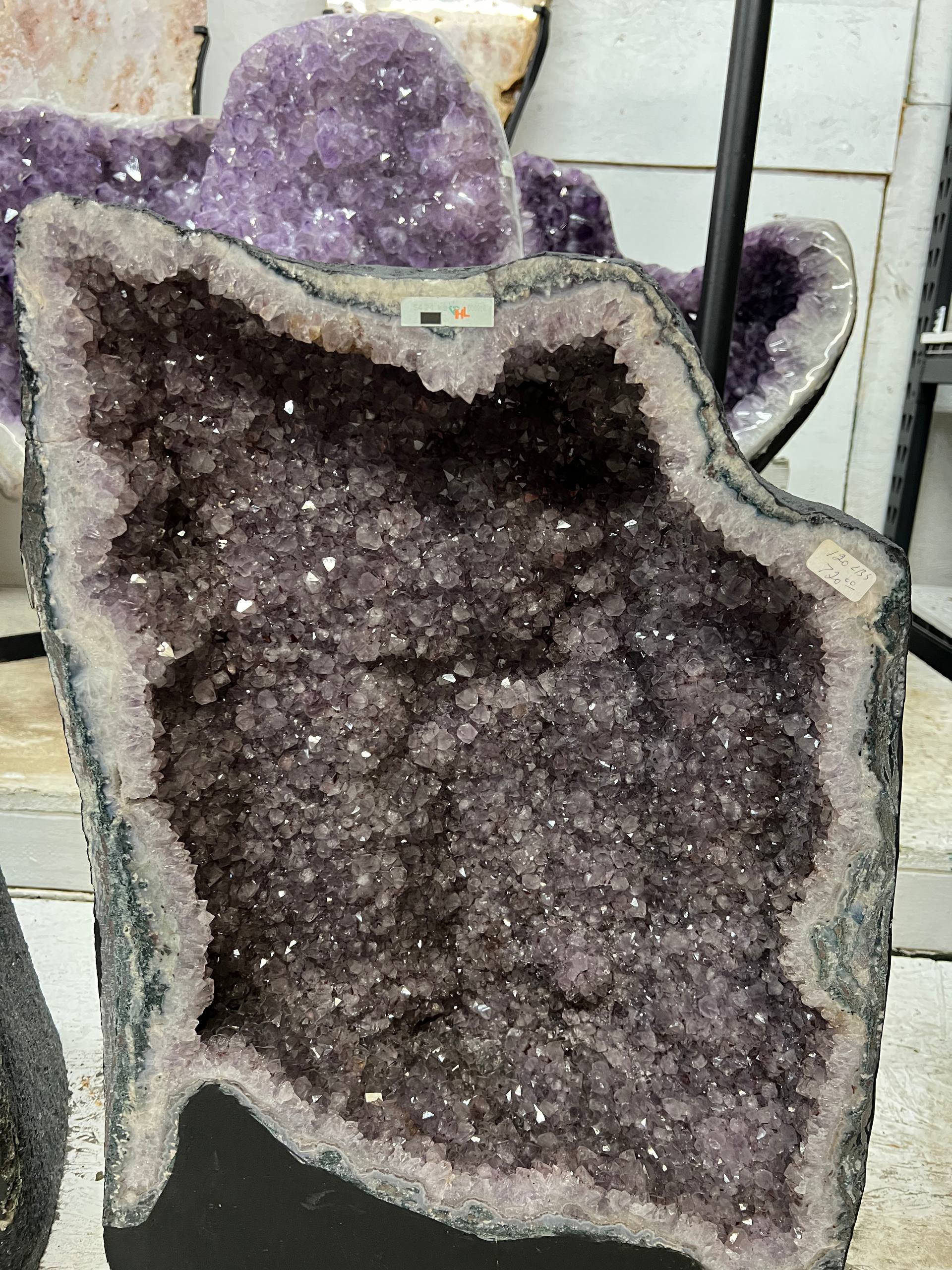 Amethyst geode – view 8