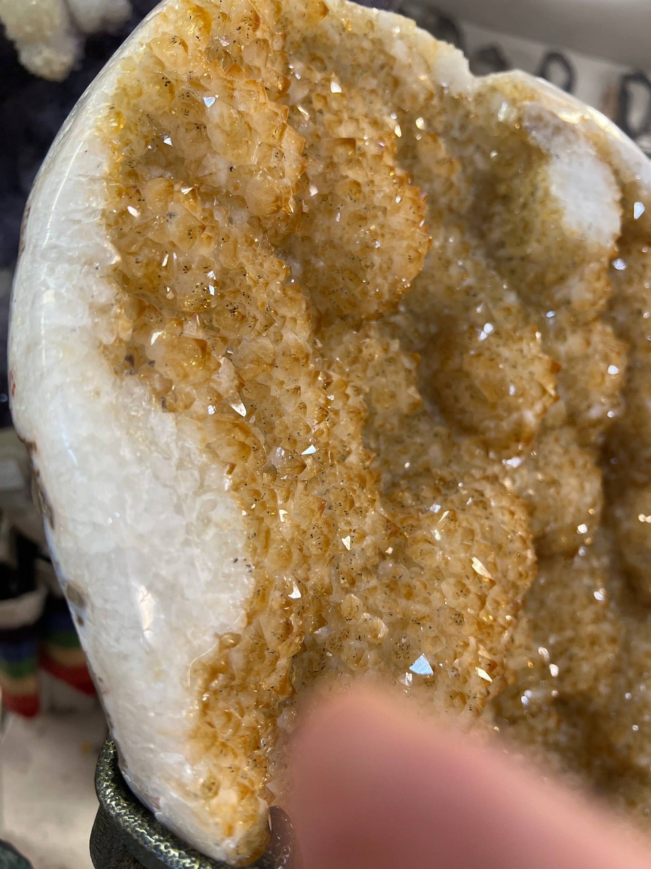 Citrine heart-shaped druzy geode – view 5
