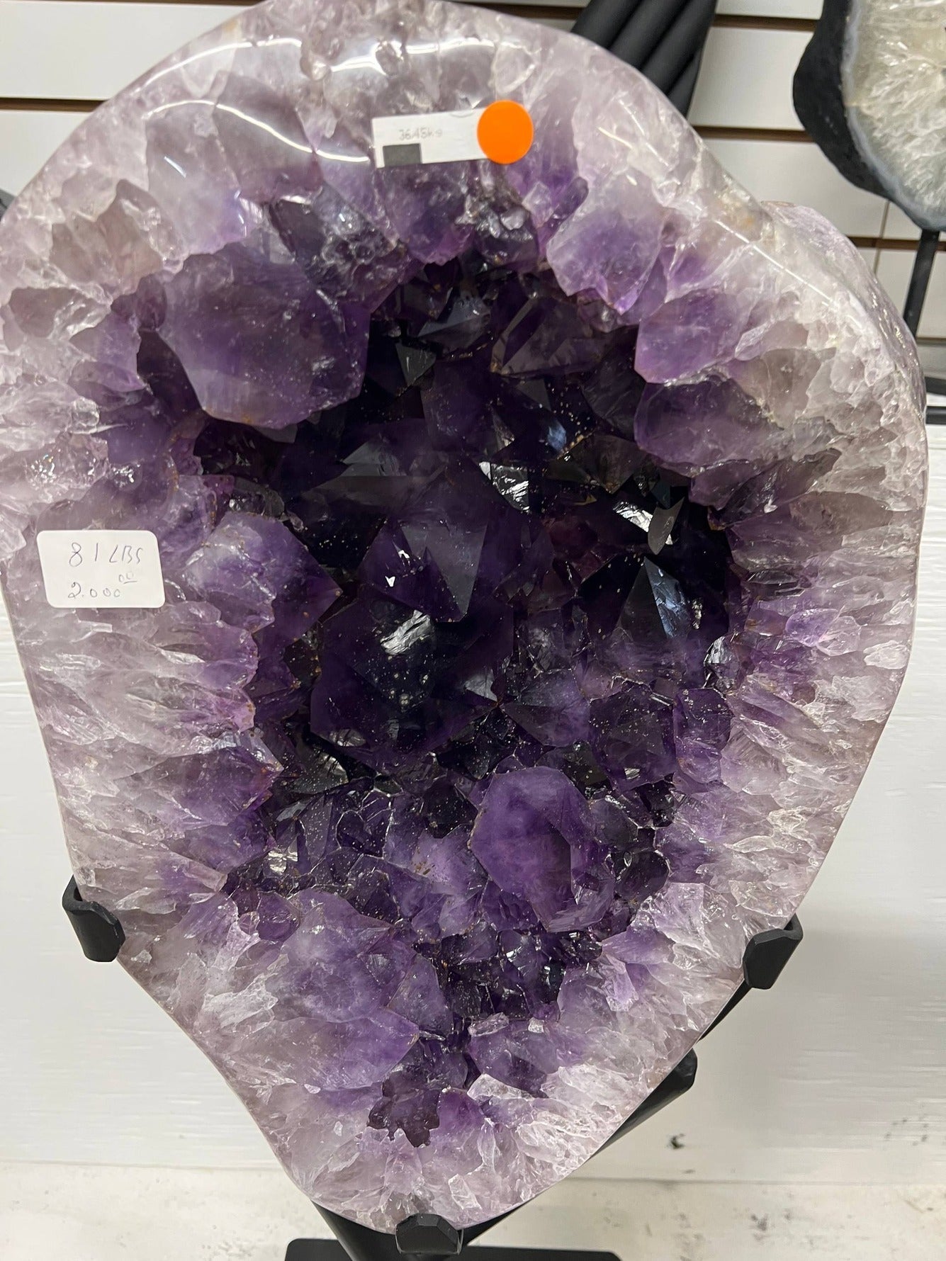 Amethyst geode on stand – view 4