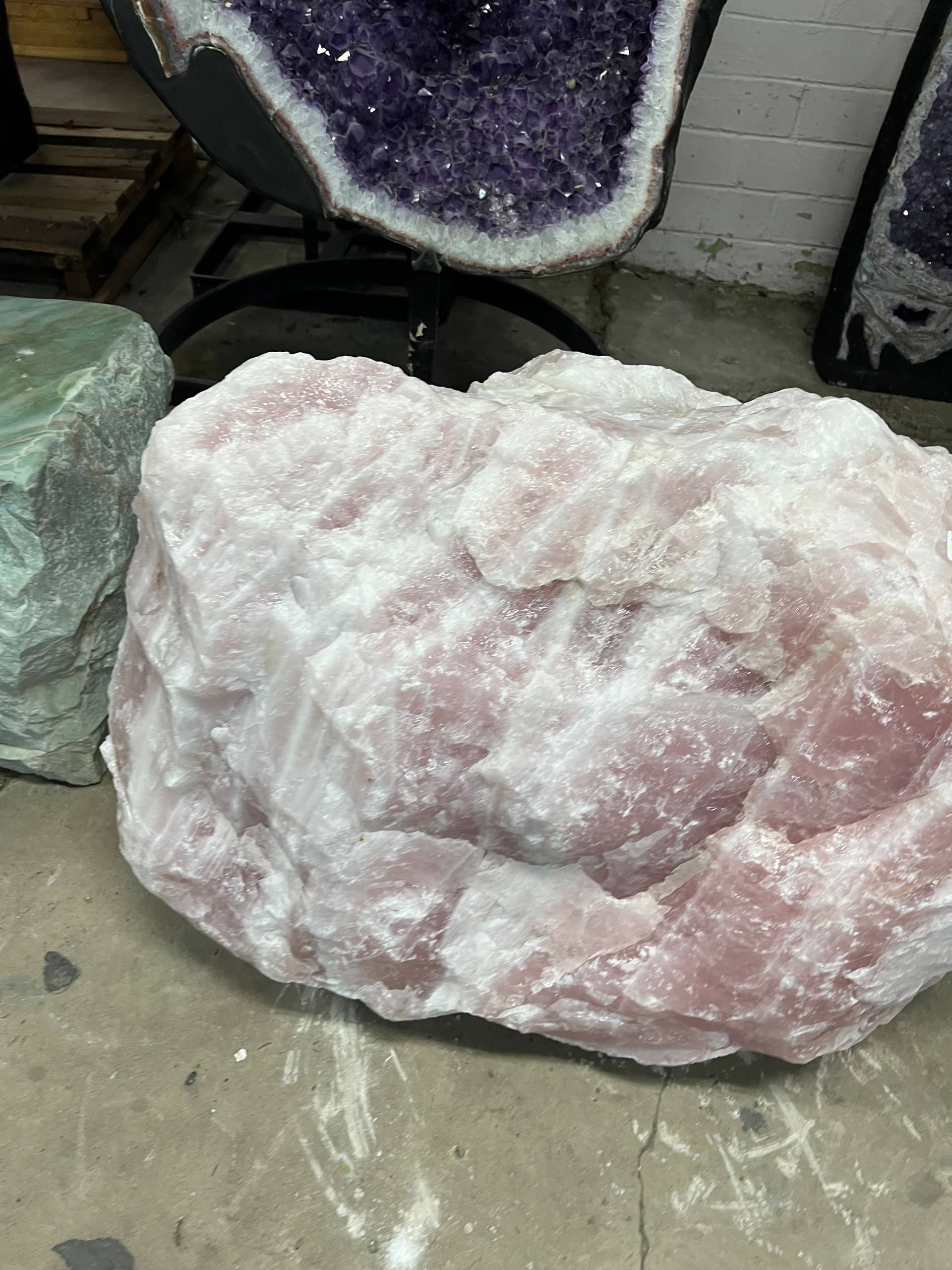 Rose Quartz huge – view 2