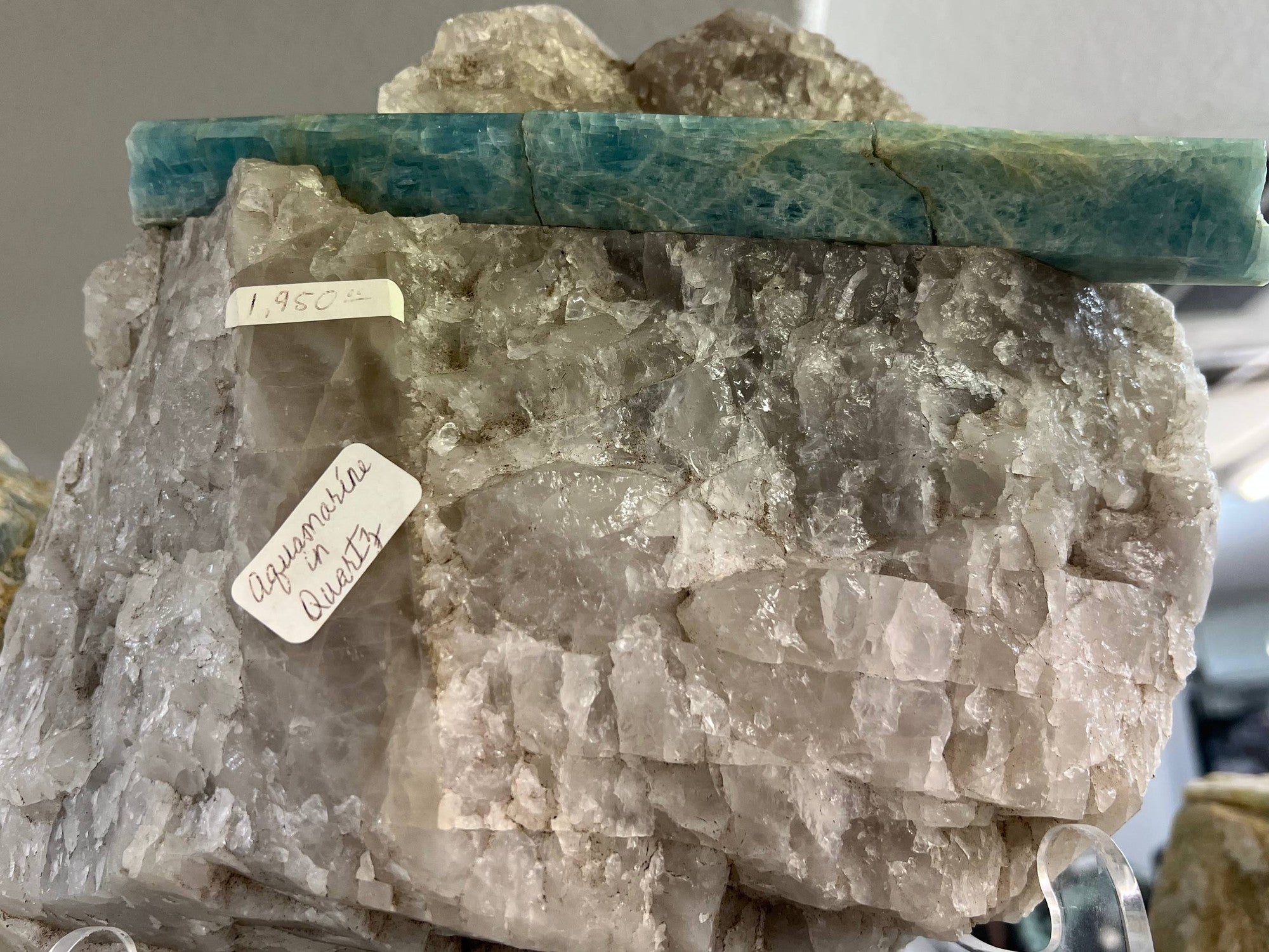 Celestite specimen
