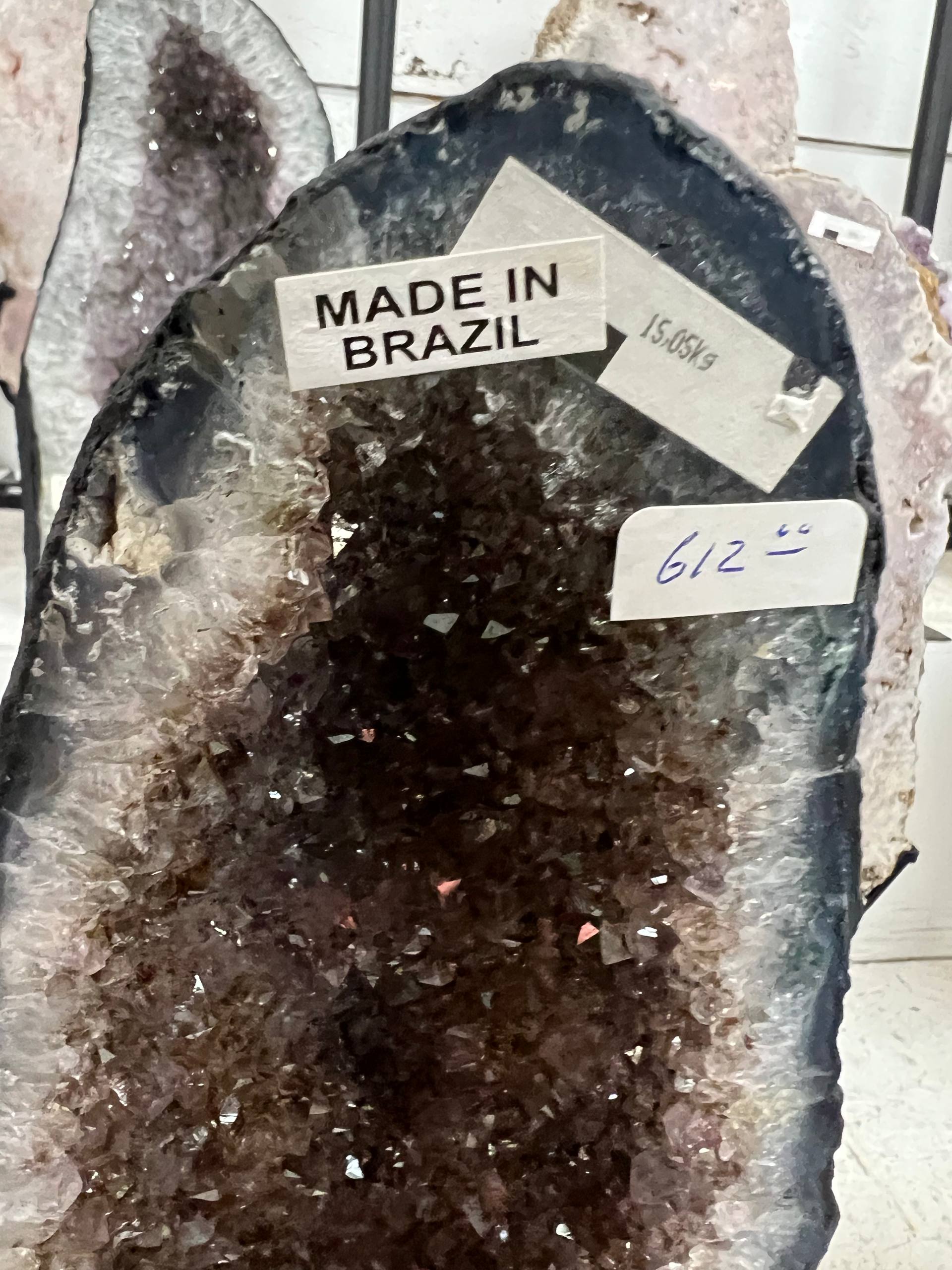 Amethyst geode tower – view 5