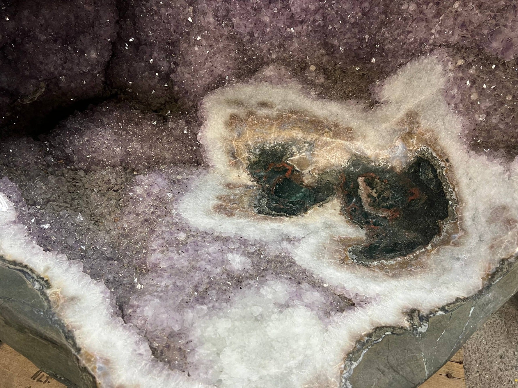 Amethyst Chair – view 1