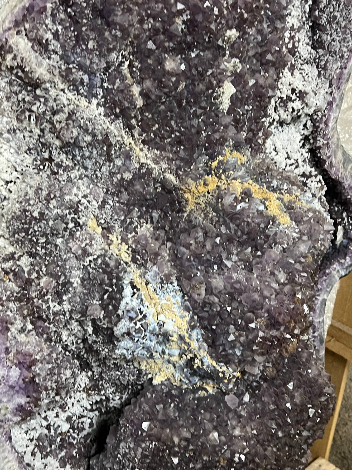 Large Amethyst cluster can stand by itself – view 3