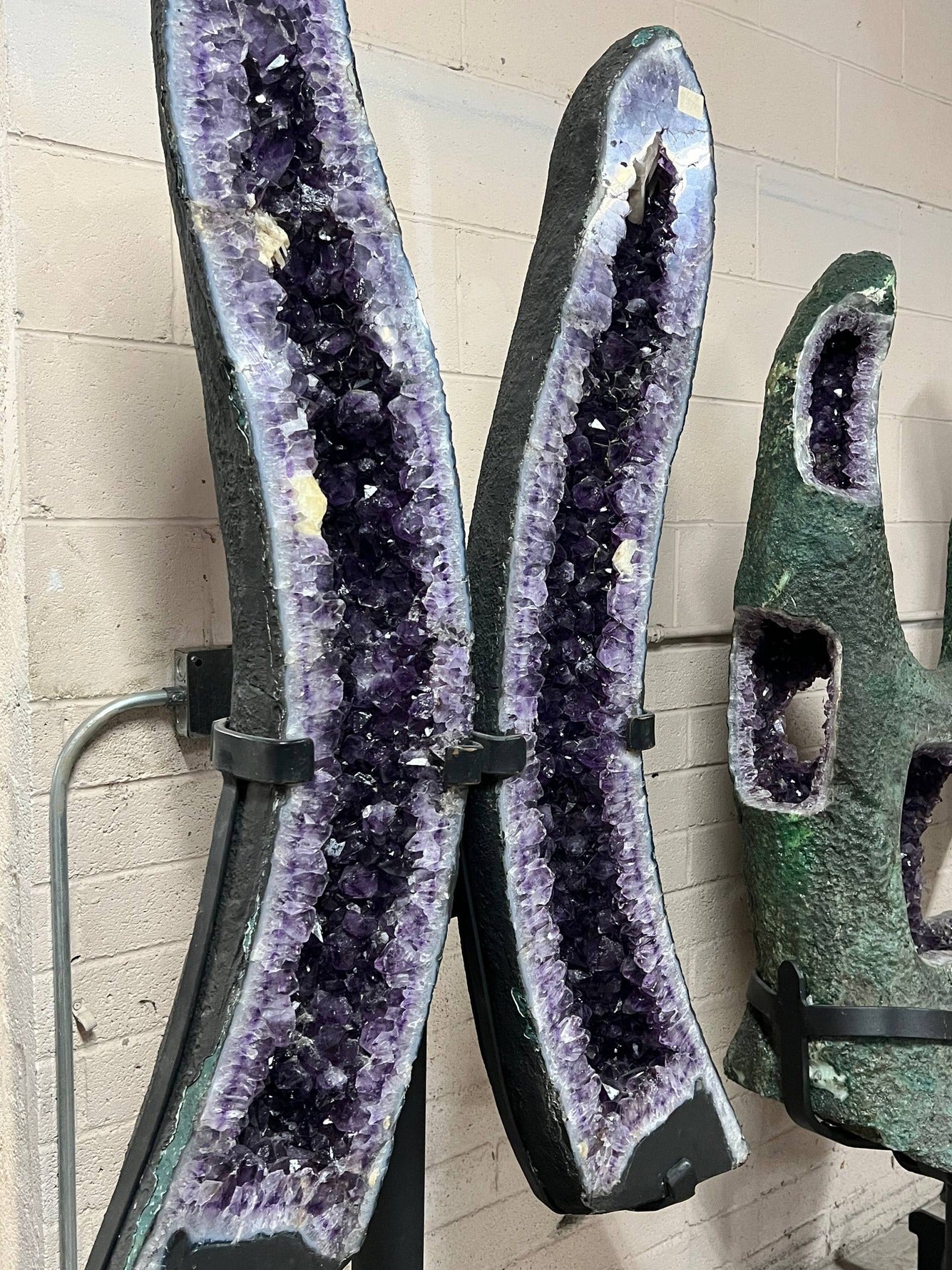 Amethyst wings high quality on stand – view 2
