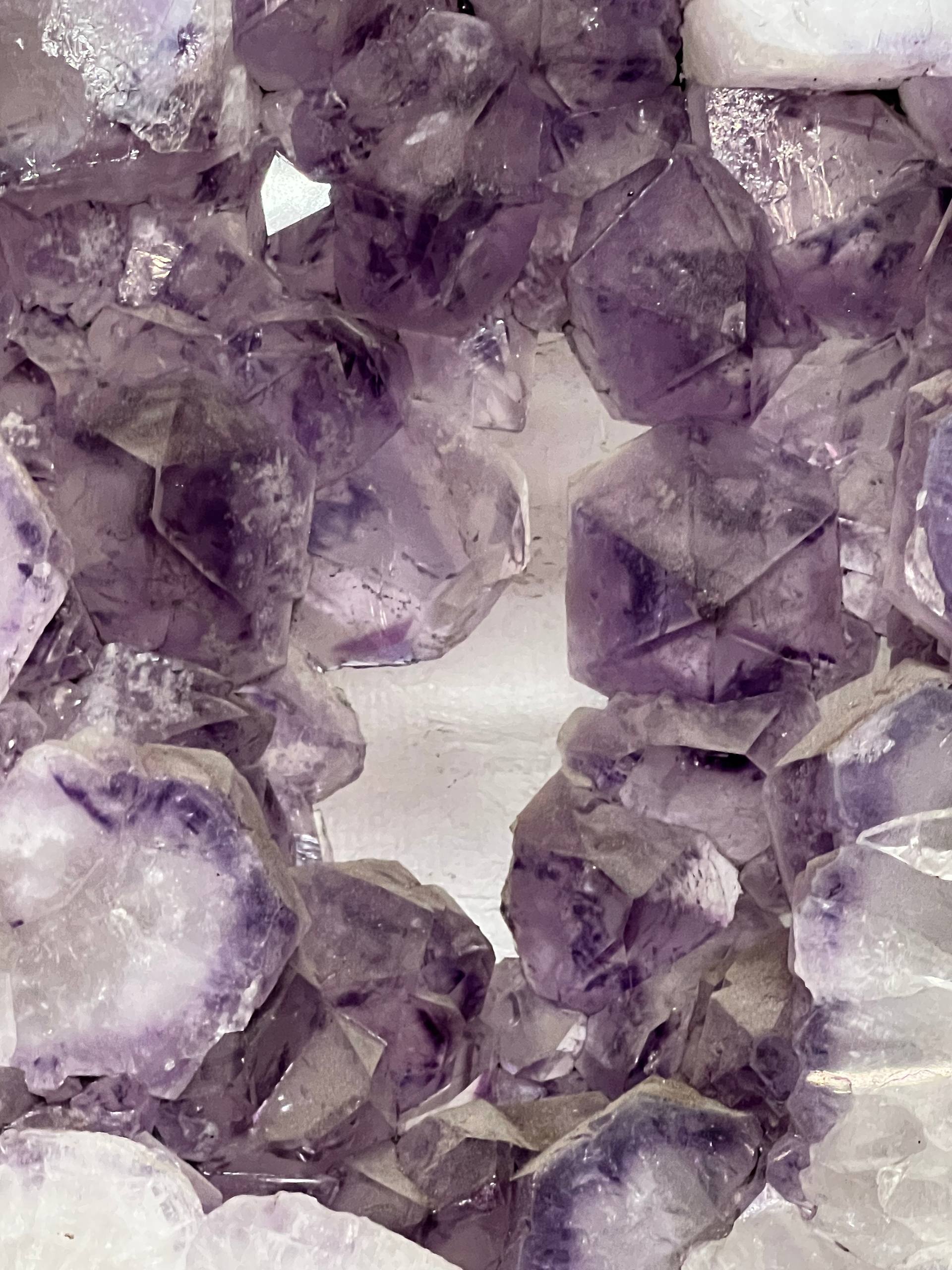Amethyst geode slabs on stand – view 8
