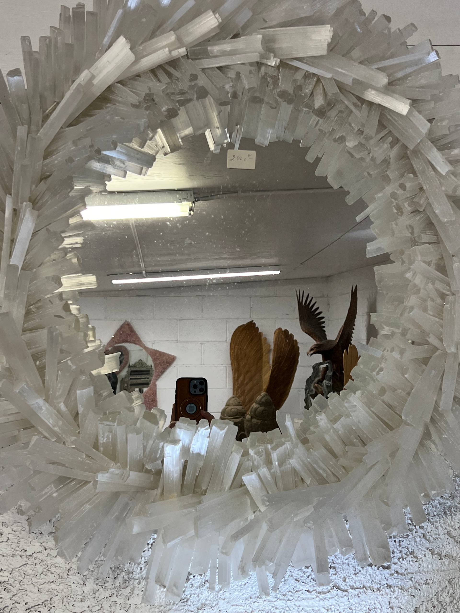 Selenite wall mirror beautiful round shaped – view 17