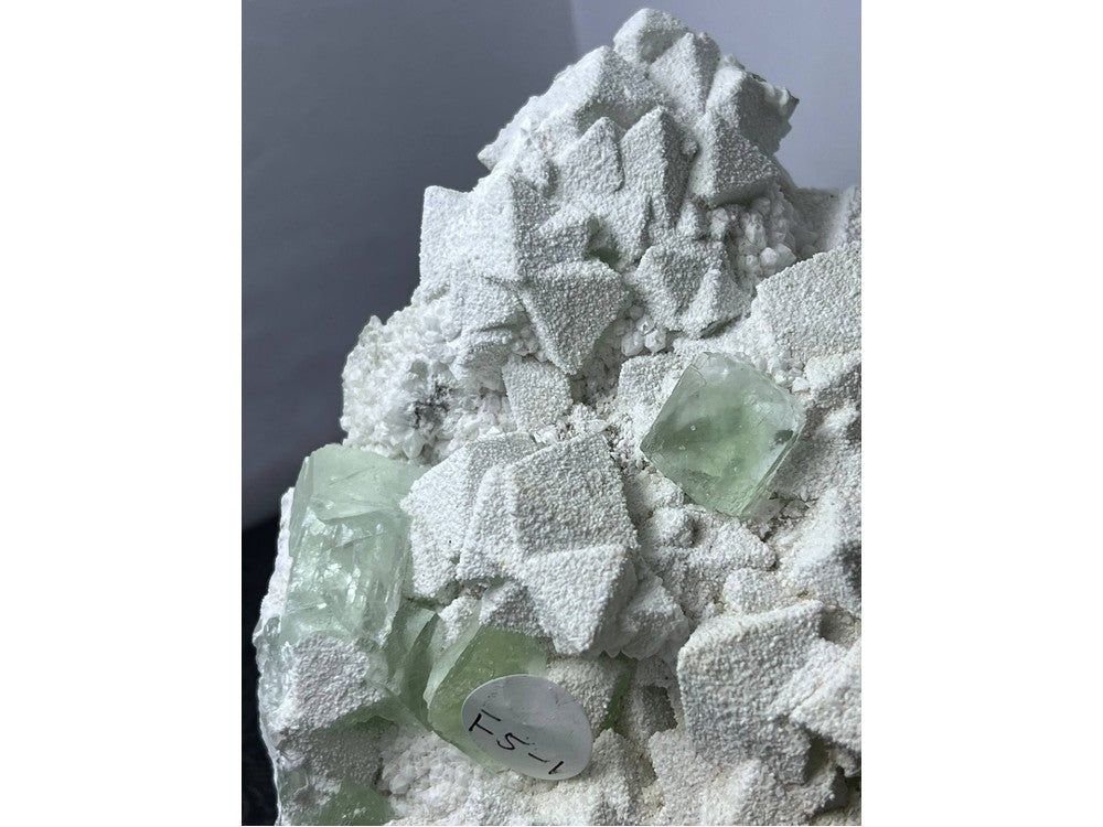 Green fluorite on druzy quartz matrix (Code F5-1)