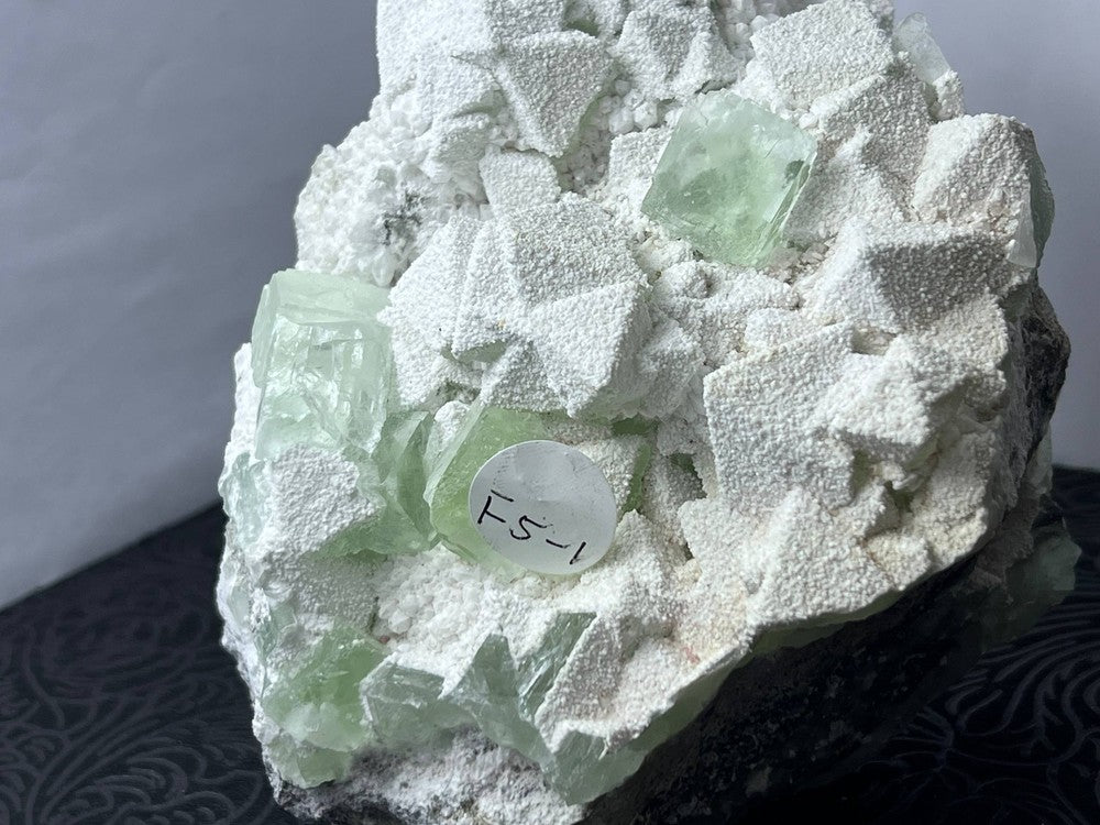 Green fluorite on druzy quartz matrix (Code F5-1)