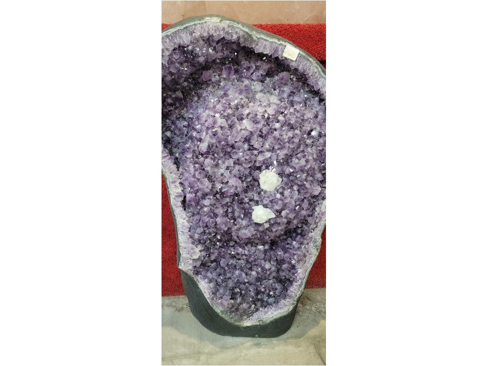 Amethyst geode back and side profile