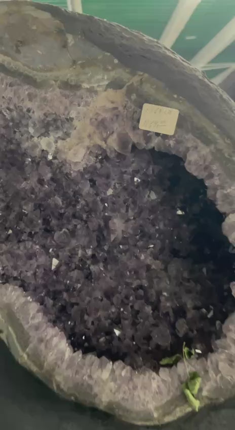 Load video: Amethyst Cathedral Geode – video