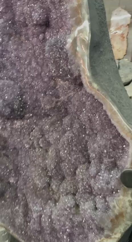 Load video: Large Amethyst Slab – video_01.mp4