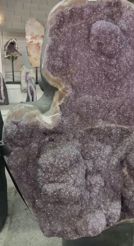 Large Amethyst Slab – video_02.mp4