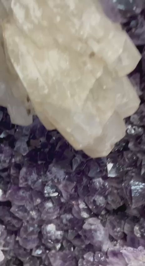 Load video: Amethyst Cathedral Geode – video