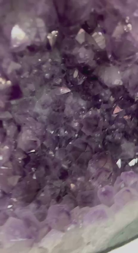 Amethyst geode