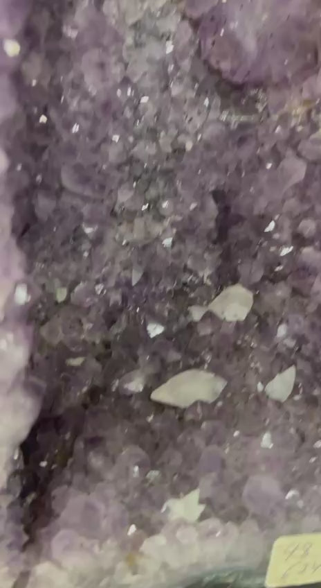 Load video: Amethyst geode tower