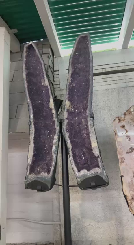 Dark Amethyst Tower Geodes on Stand – video