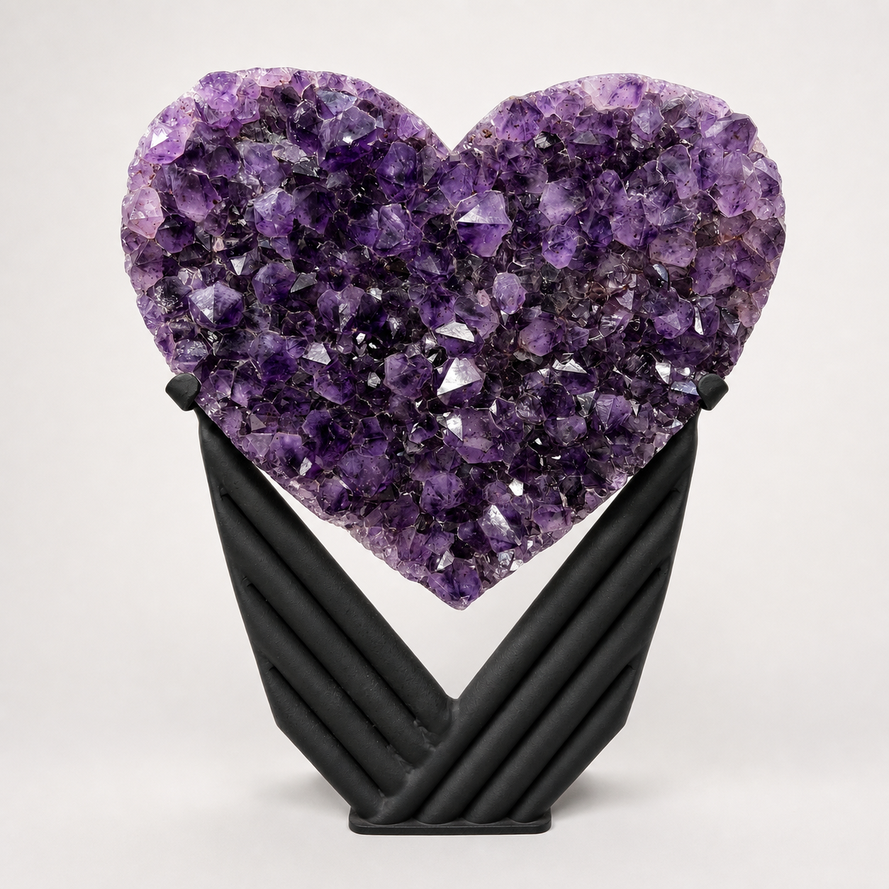 Amethyst heart with stand
